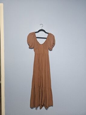 Women’s Brown Linen Puff-Sleeve Maxi Dress